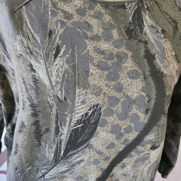 Dress - Picture 2 of 5